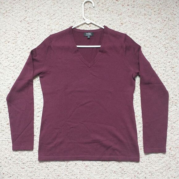 Lord & Taylor Sweaters - Lord & Taylor Extra Fine 100%Merino Wool Sweater Womens M Burgundy Purple Luxury